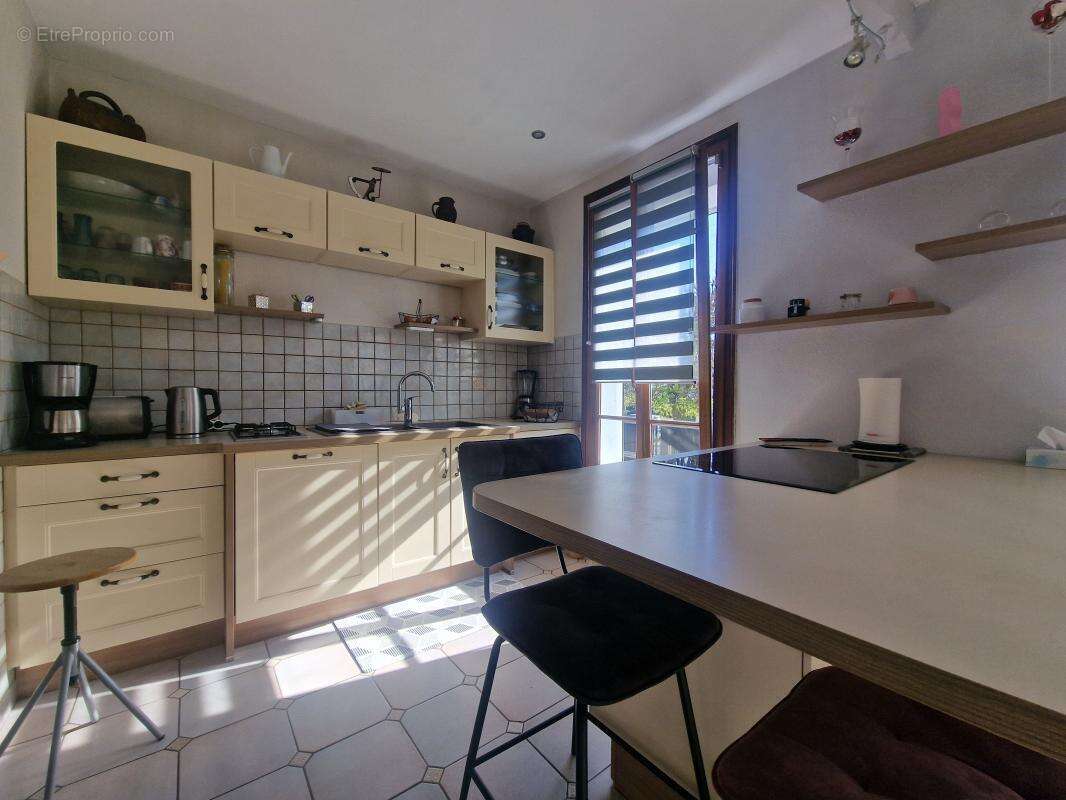 Maison à VAIRES-SUR-MARNE