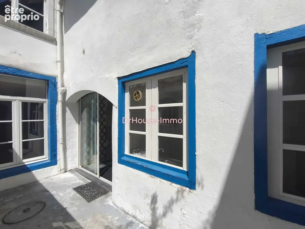 Maison 6 pièces 230 m² à vendre à Oloron-Sainte-Marie (64400) - photo 3