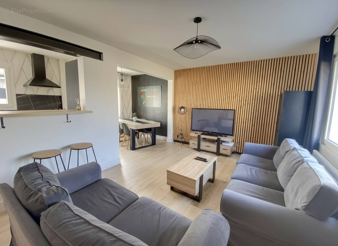 Maison à COULOUNIEIX-CHAMIERS