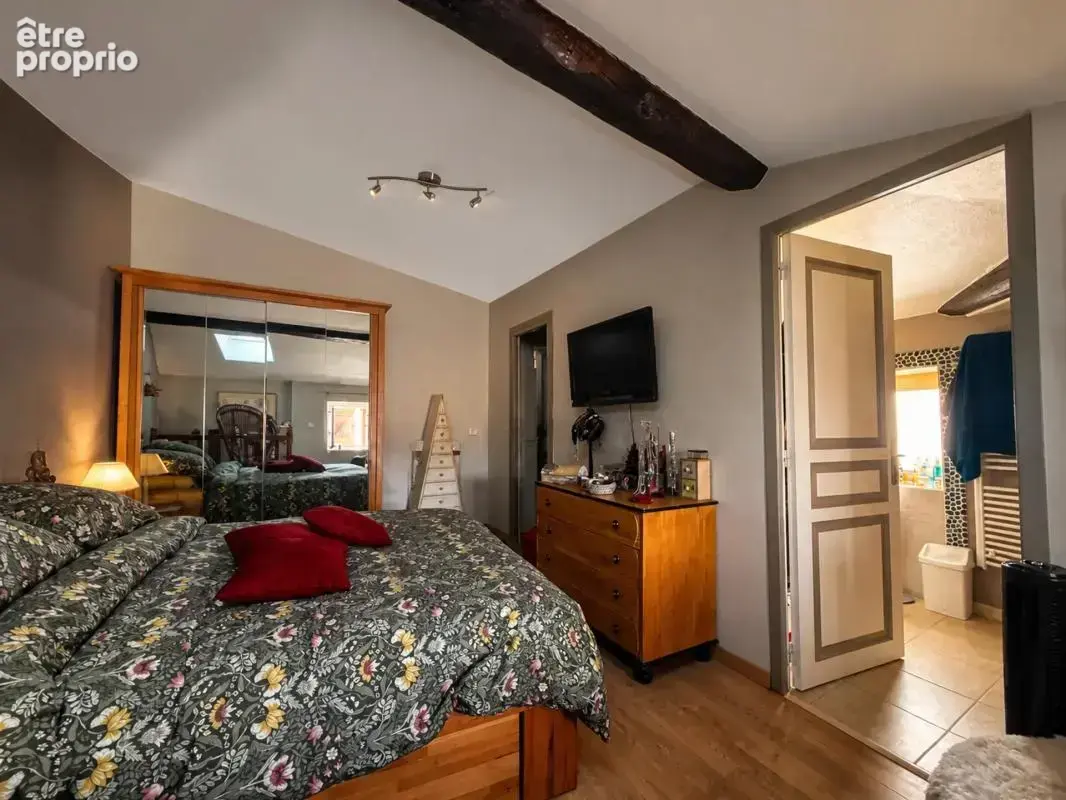 Maison de 4 pièces de 118 m² à Saint-Paul-en-Jarez - photo 7