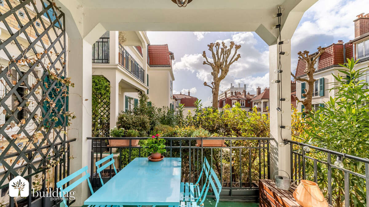 Appartement à COURBEVOIE