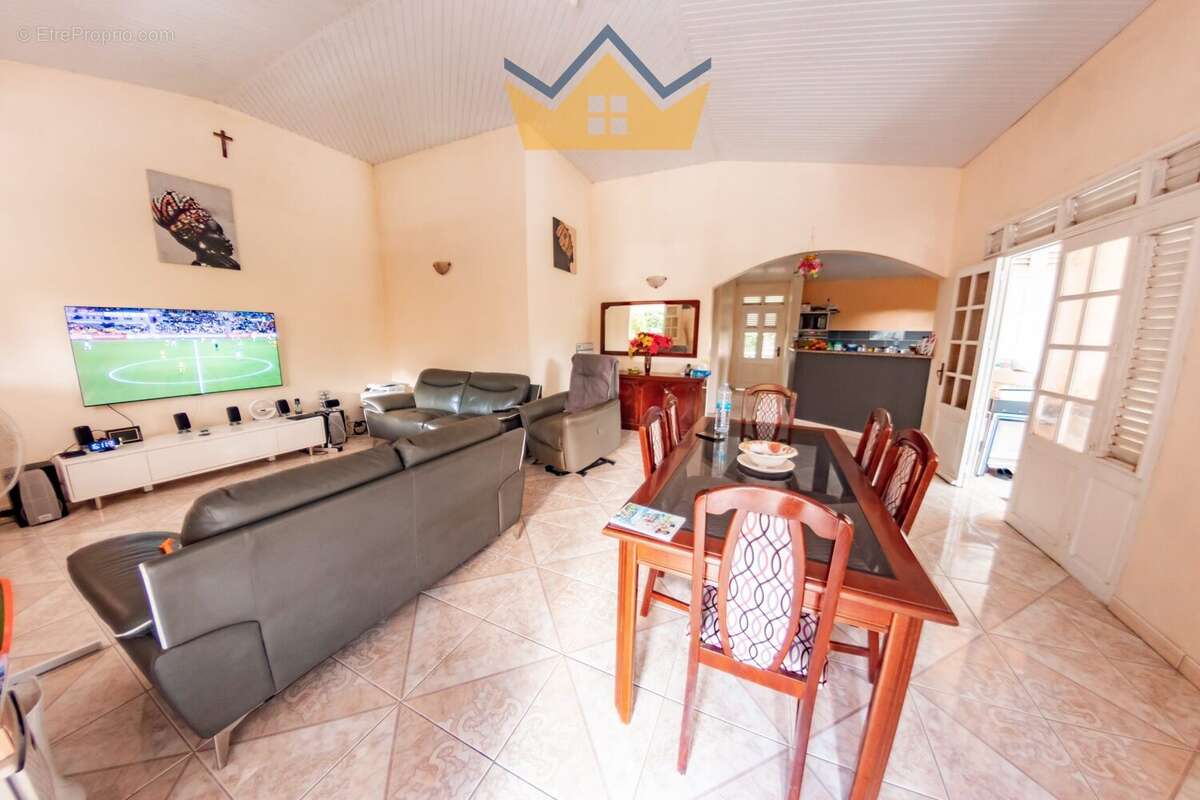 Maison à SCHOELCHER