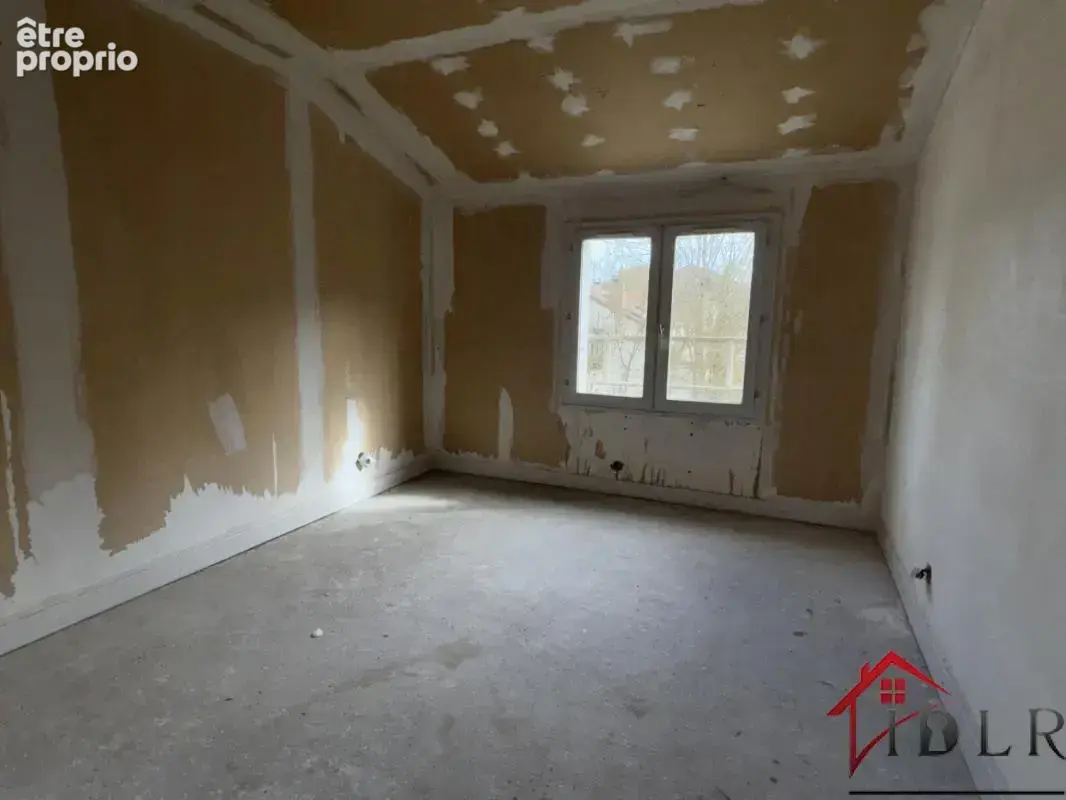 Immeuble d'habitation divisé en 3 logements à rénover - Idéa - photo 8