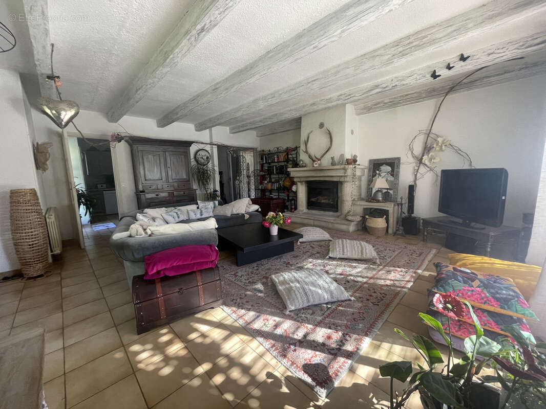 Maison à VAISON-LA-ROMAINE