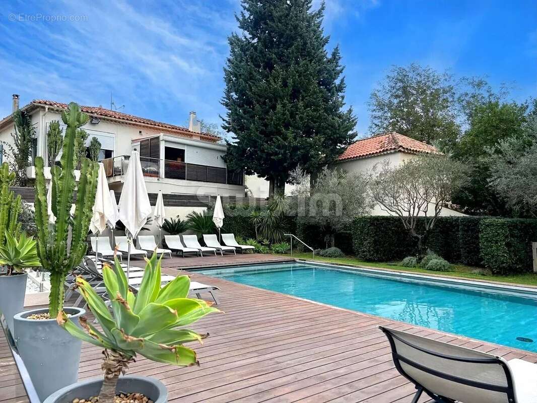 Appartement à SAINT-TROPEZ