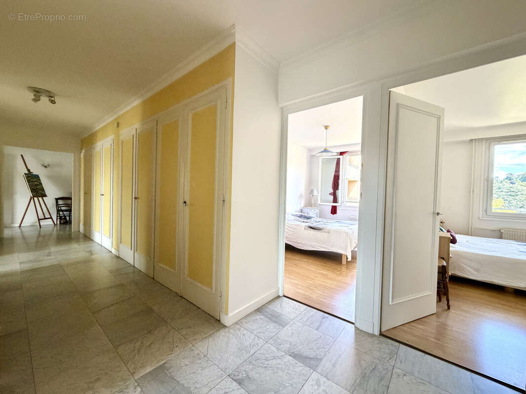 Appartement à CALUIRE-ET-CUIRE