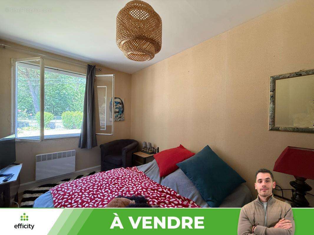 Maison à SAINT-PIERRE-D'EXIDEUIL