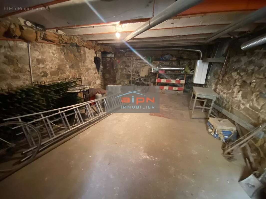 Maison à SAINT-ETIENNE-DU-ROUVRAY