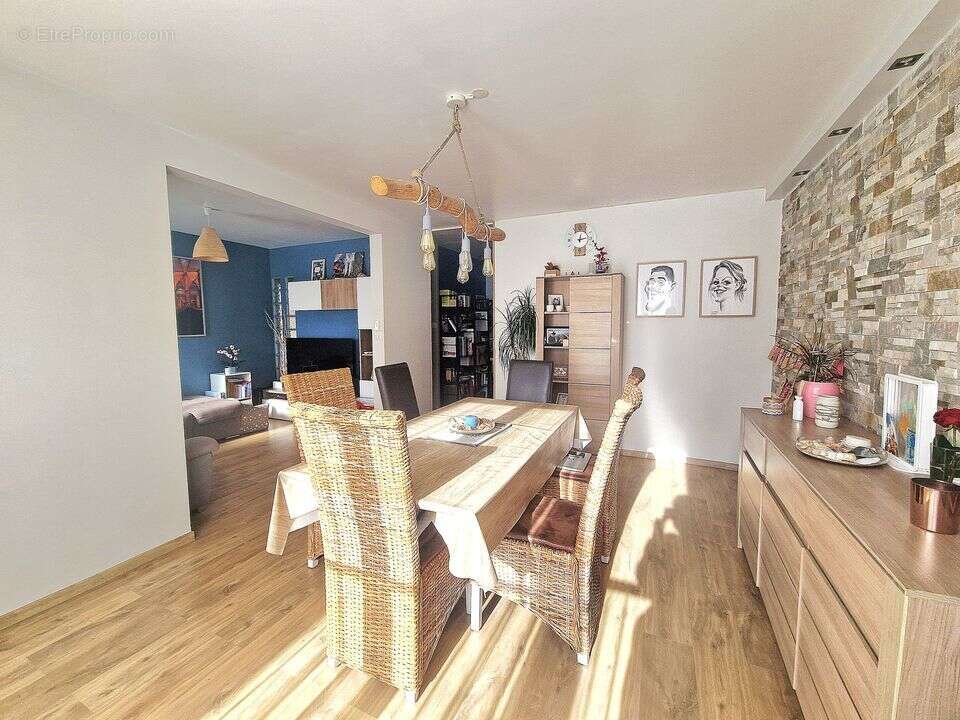Appartement à MARSEILLE-11E