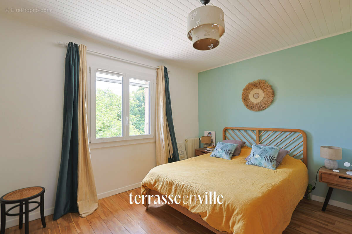 Exclusivite - toulon - cap brun - maison t 5 - 163 m2 - piscine - jardin - proximite  immediate des ecoles - photo 16