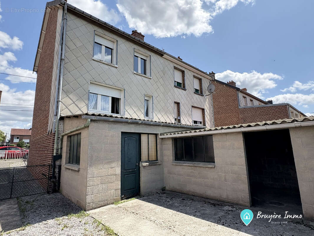 Maison à AULNOYE-AYMERIES