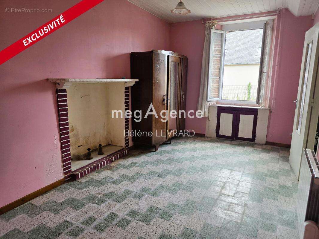VOUTRÉ : jolie maison avec beau potentiel de rénovation - photo 4