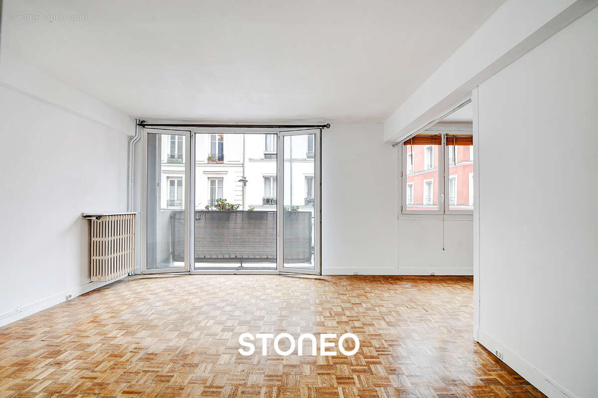 Appartement à PARIS-18E