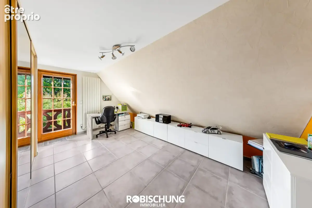 UEBERSTRASS : Superbe maison de 130 m2 sur 18 ares de terrain - photo 7