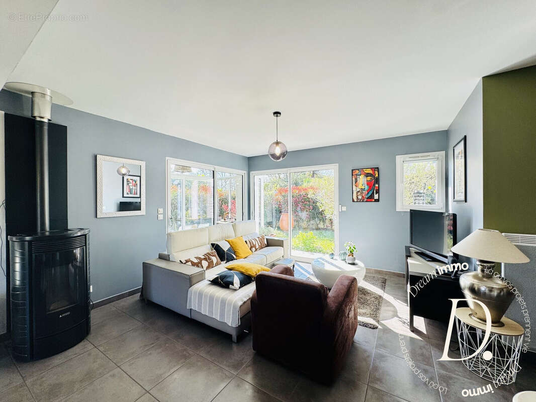 Maison à BASSUSSARRY