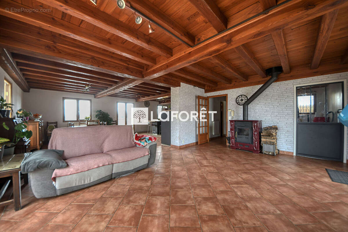 Maison à LISLE-SUR-TARN