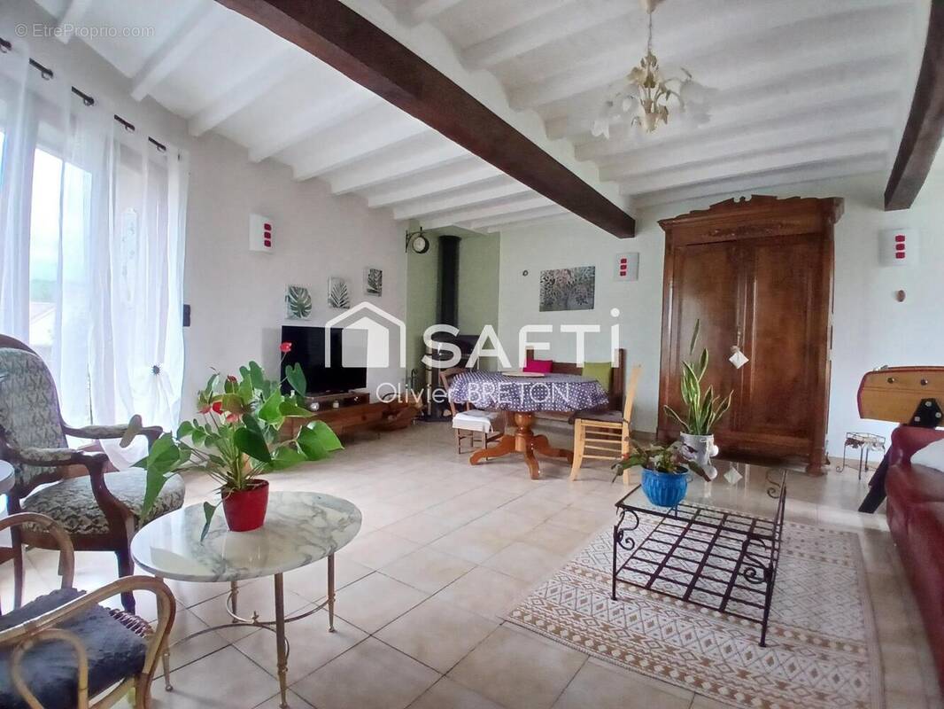 Photo 1 - Maison à SAINT-JEAN-DE-VERGES