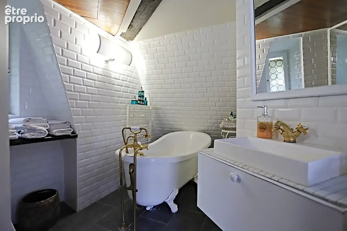 St Germain des Prés Loft 43 m² - photo 9