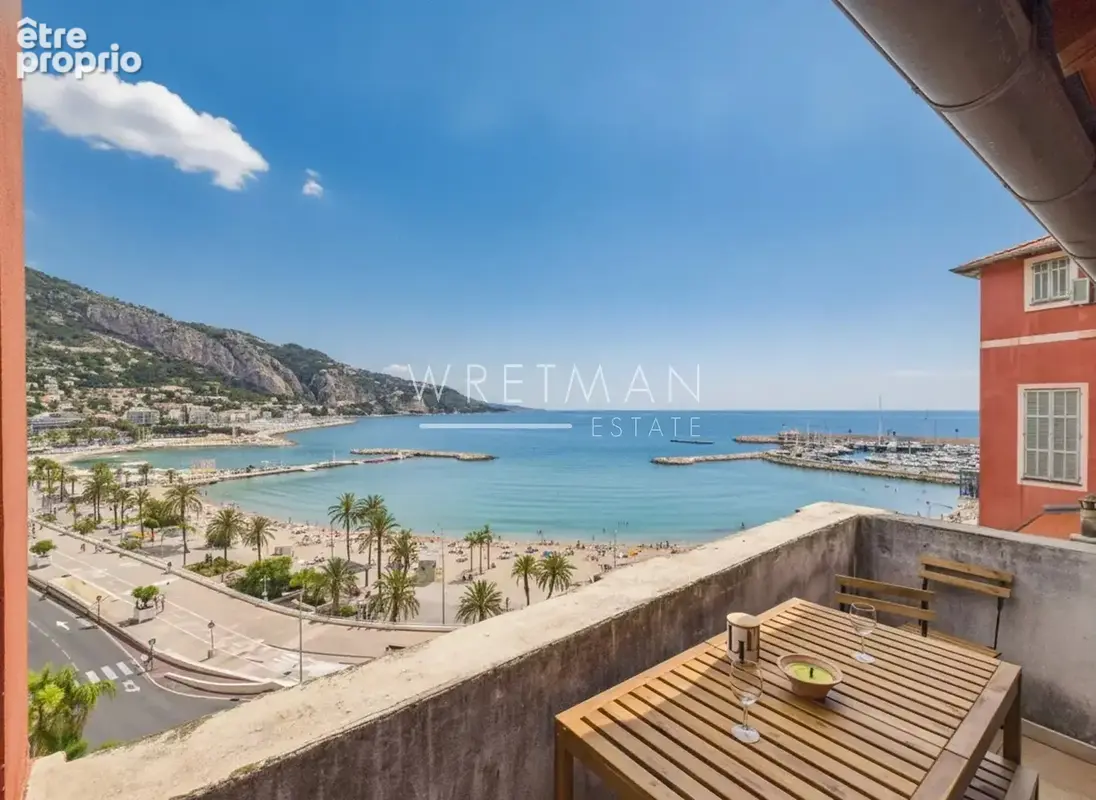 Charmant appartement en duplex en dernier étage avec terrasse, vue mer panoramique - Vieux Menton - photo 2