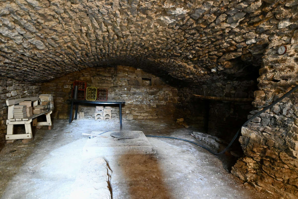 Maison à NEUFFONTAINES