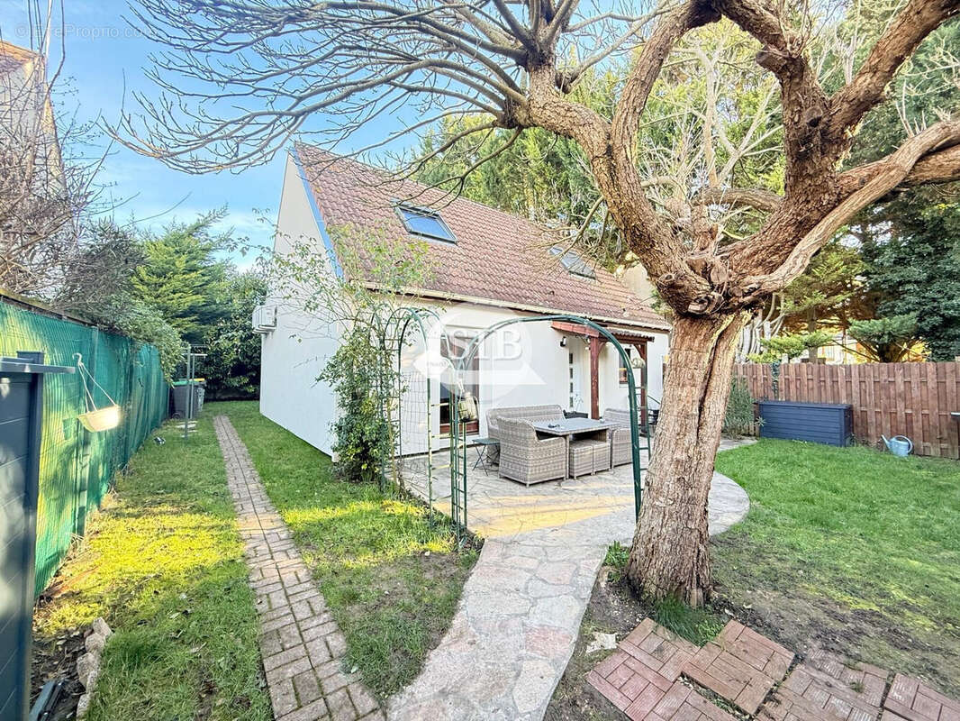 Maison à LONGPONT-SUR-ORGE