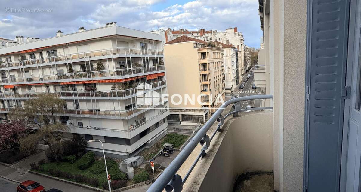 Appartement à LYON-6E