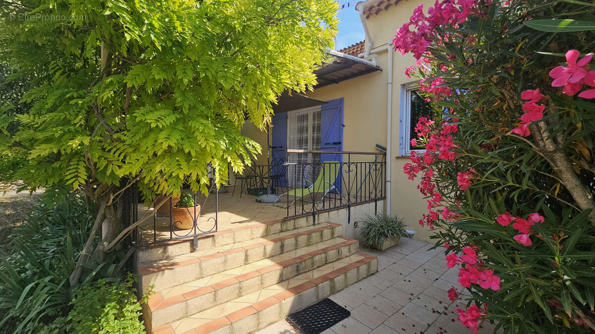 Maison à LA CADIERE-D'AZUR