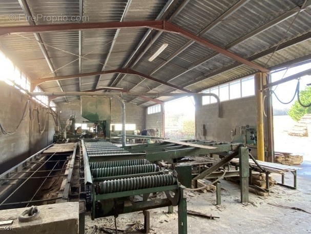 Maison à NANTEUIL-EN-VALLEE