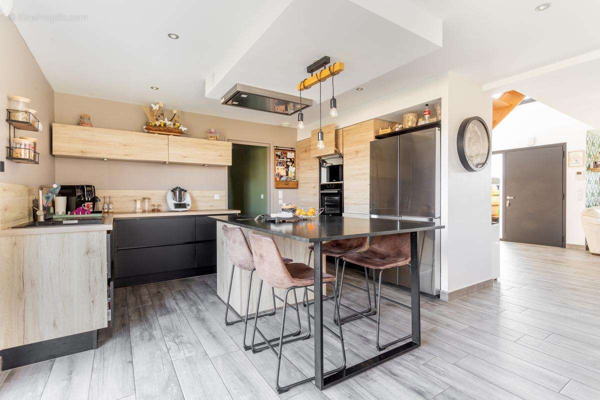 Maison à GONDECOURT