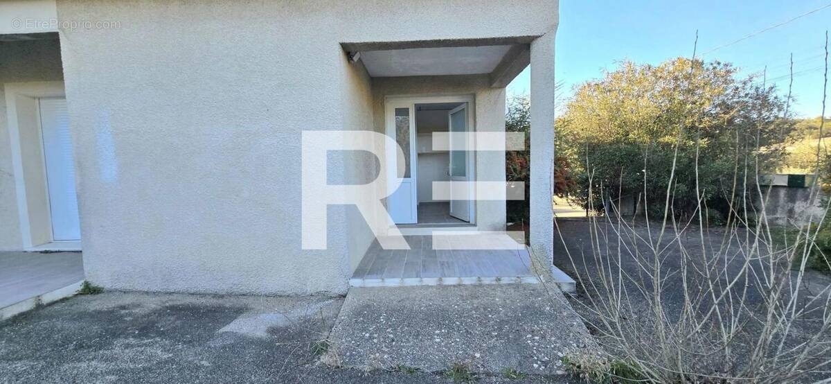 Maison à VEZENOBRES