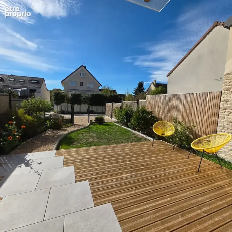 Maison Coignieres 5 pièce(s) 105 m2 - photo 12