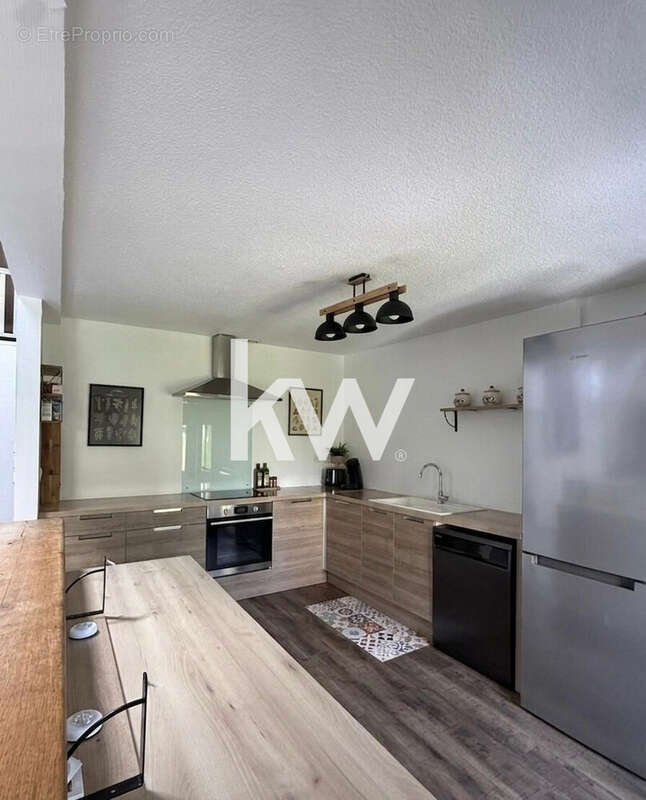 Appartement 182 m² à Saint-Etienne  - photo 4