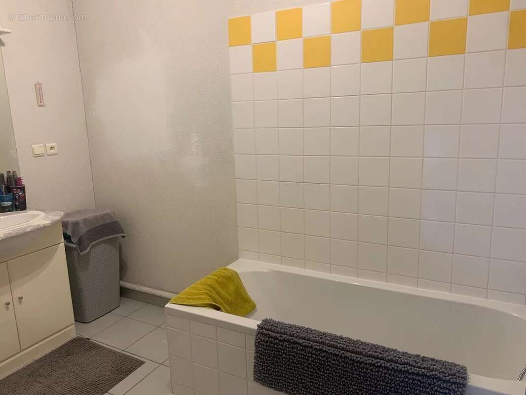 Appartement à SAINT-ESTEVE