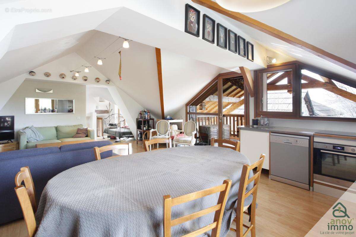 Maison à LE SAUZE-DU-LAC