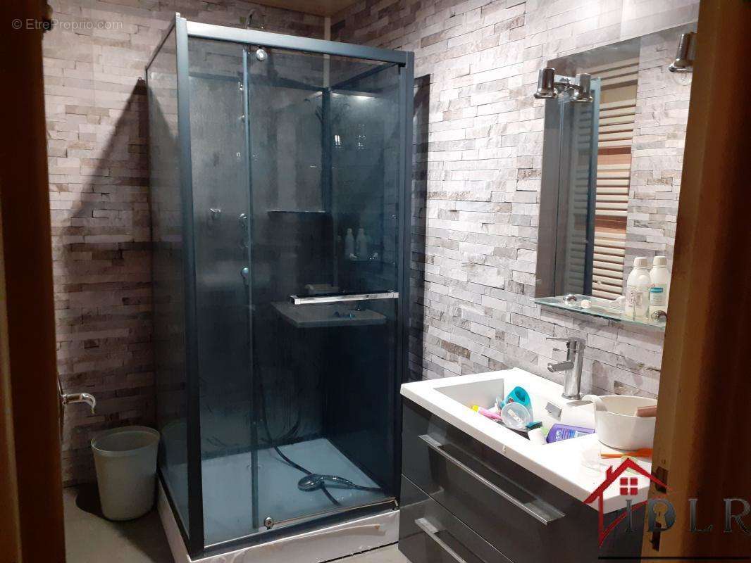 Maison à FAYL-BILLOT