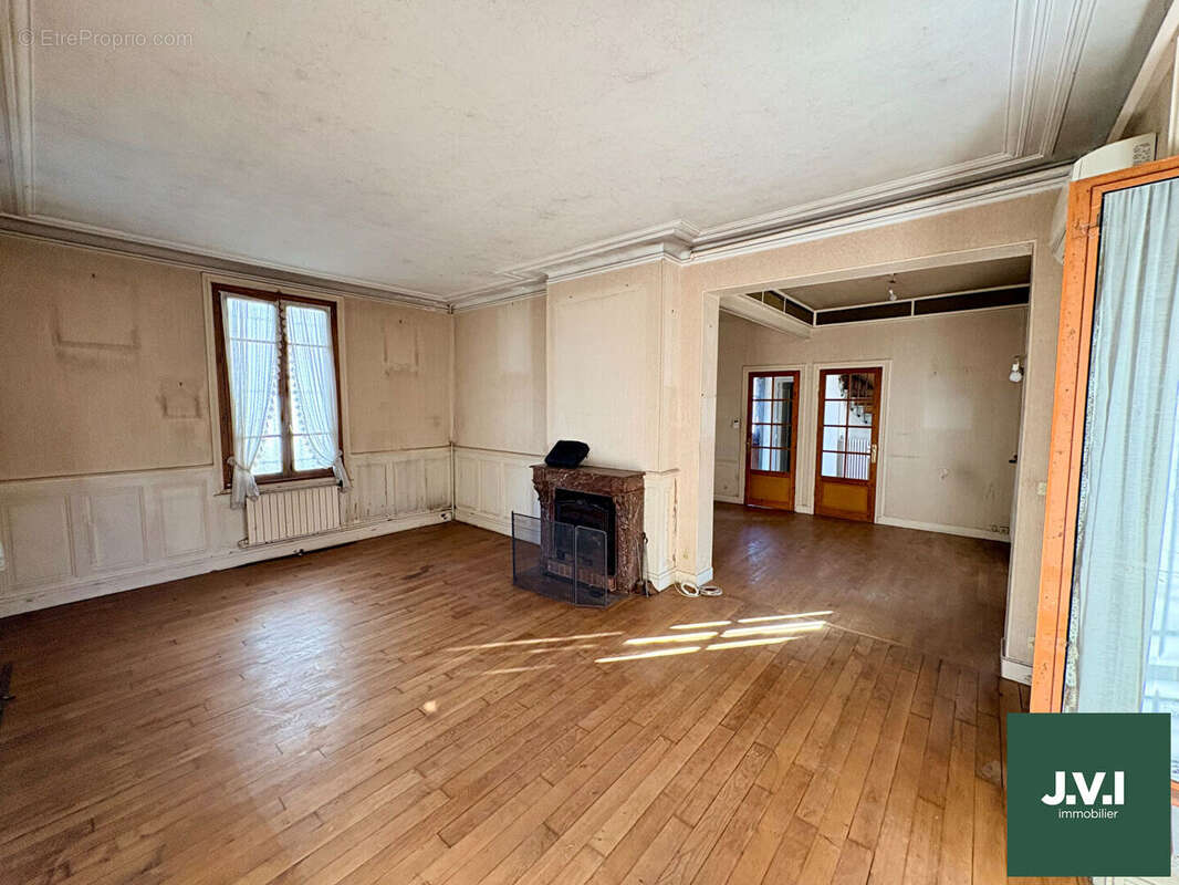 Maison à MONTMORENCY