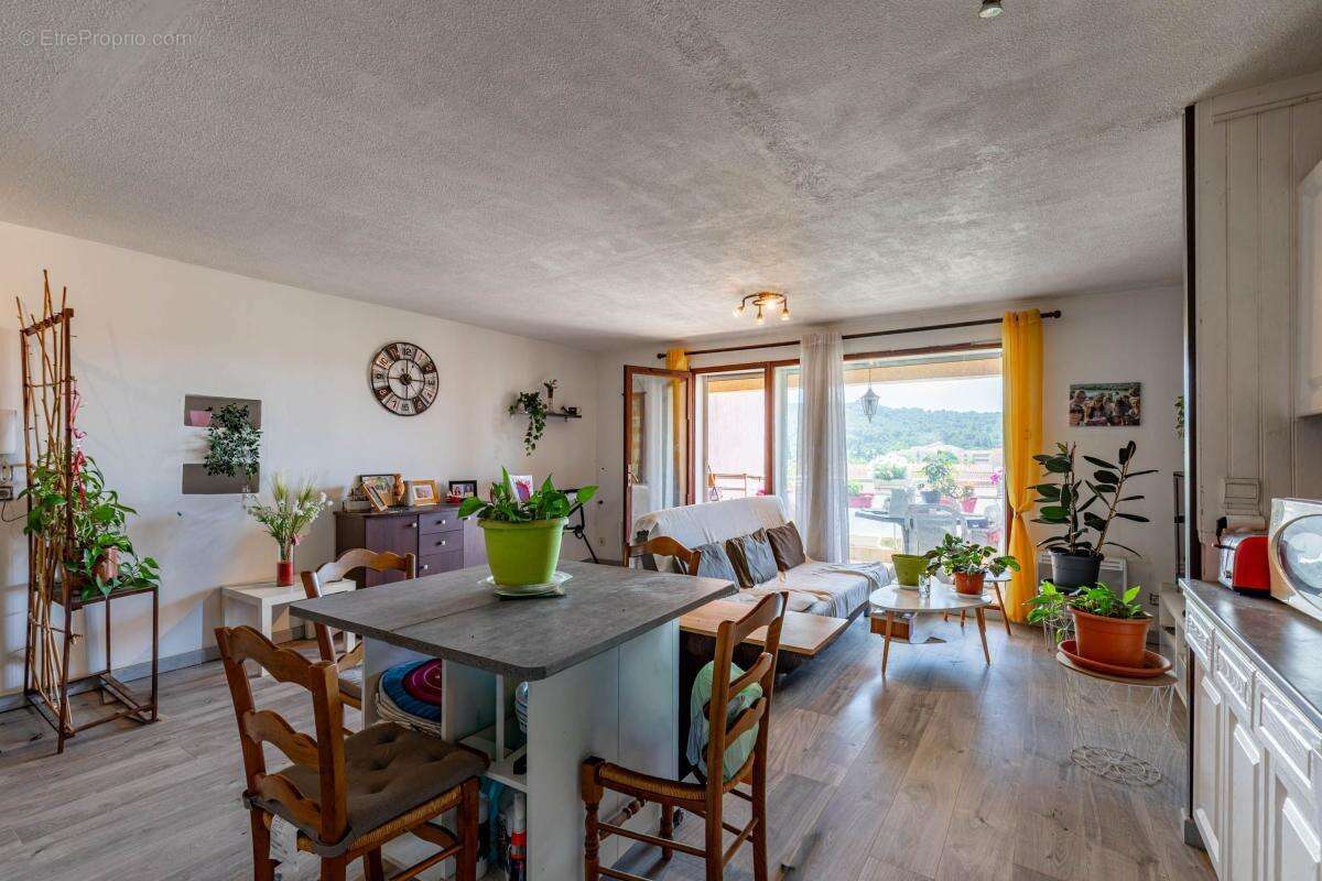 Appartement à SANARY-SUR-MER