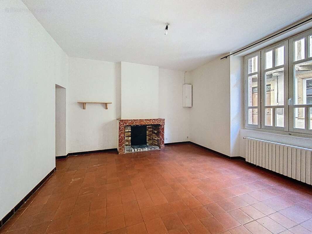 Maison à LISLE-SUR-TARN