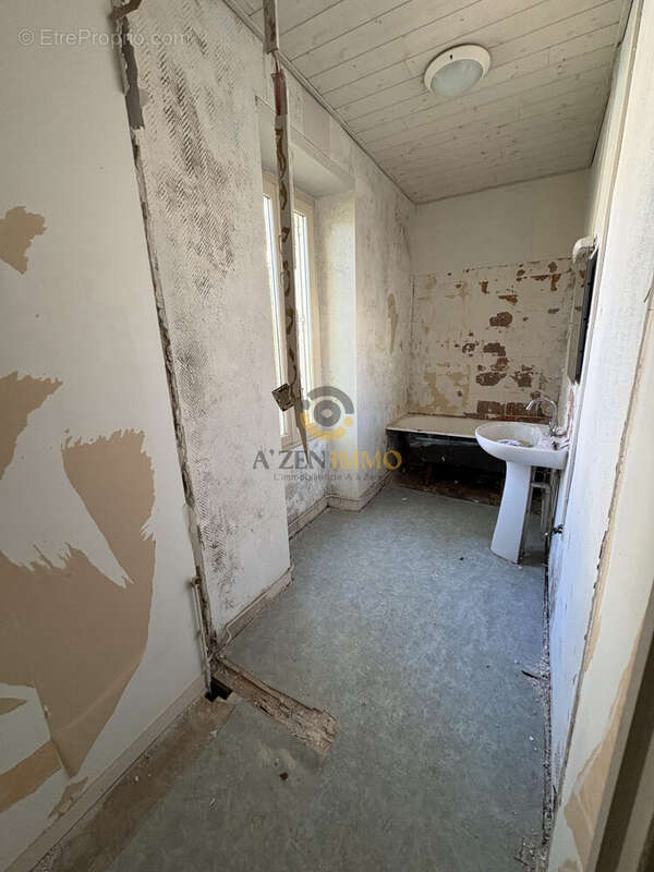 Appartement 100 m² à Bressuire  - photo 6