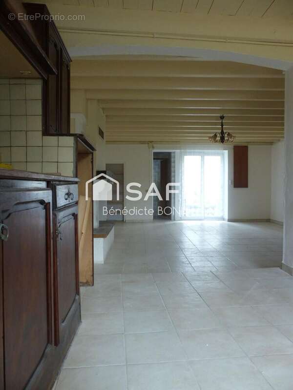 Photo 5 - Maison à CHAILLEVETTE