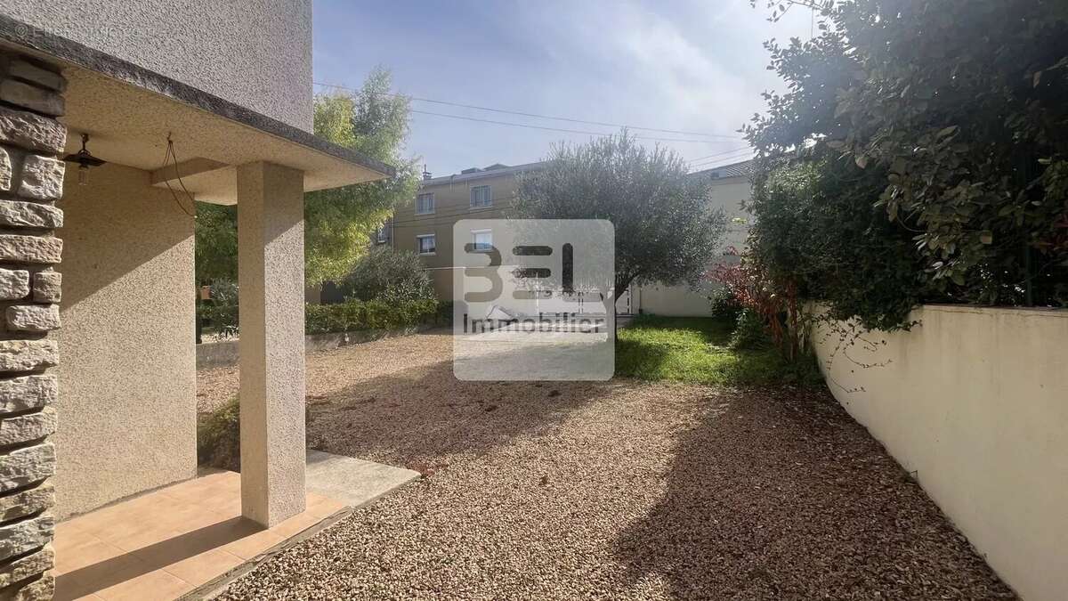 Maison à BAGNOLS-SUR-CEZE