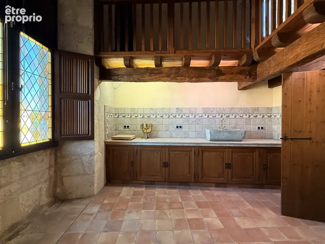 château d'exception au cœur d'un village historique - photo 27
