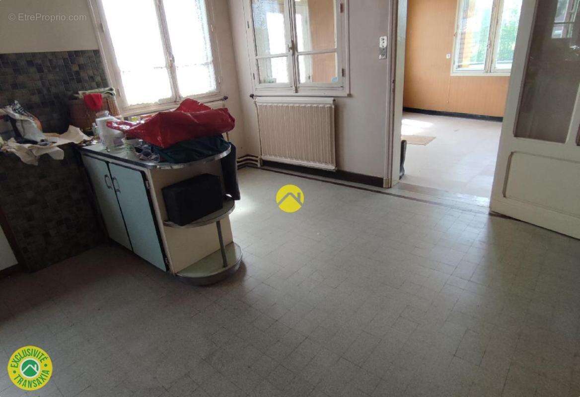 Grand garage! - photo 8