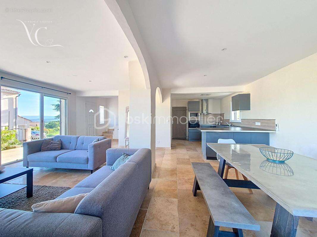 Maison à SAINT-SATURNIN-LES-APT