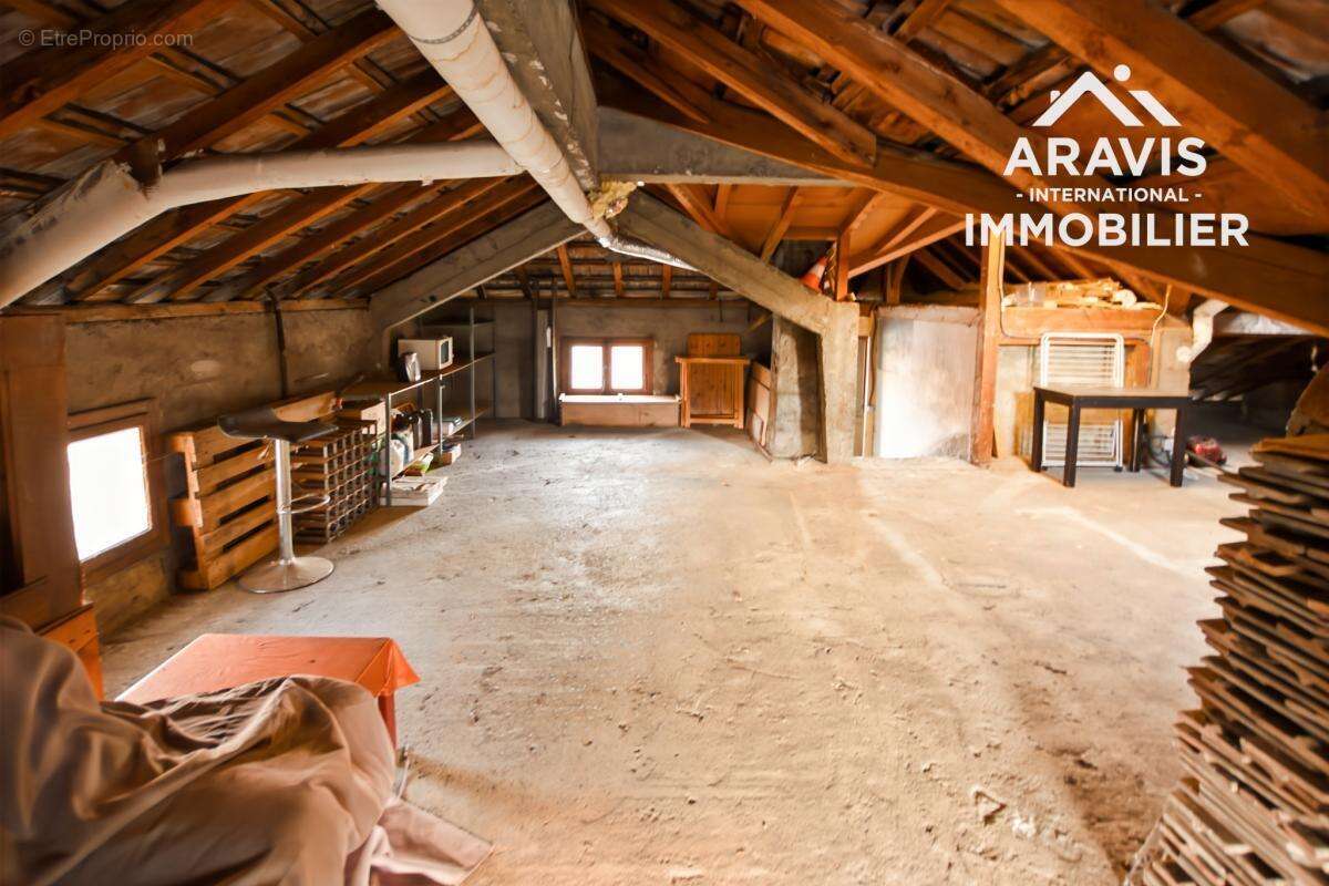 Appartement à TANINGES