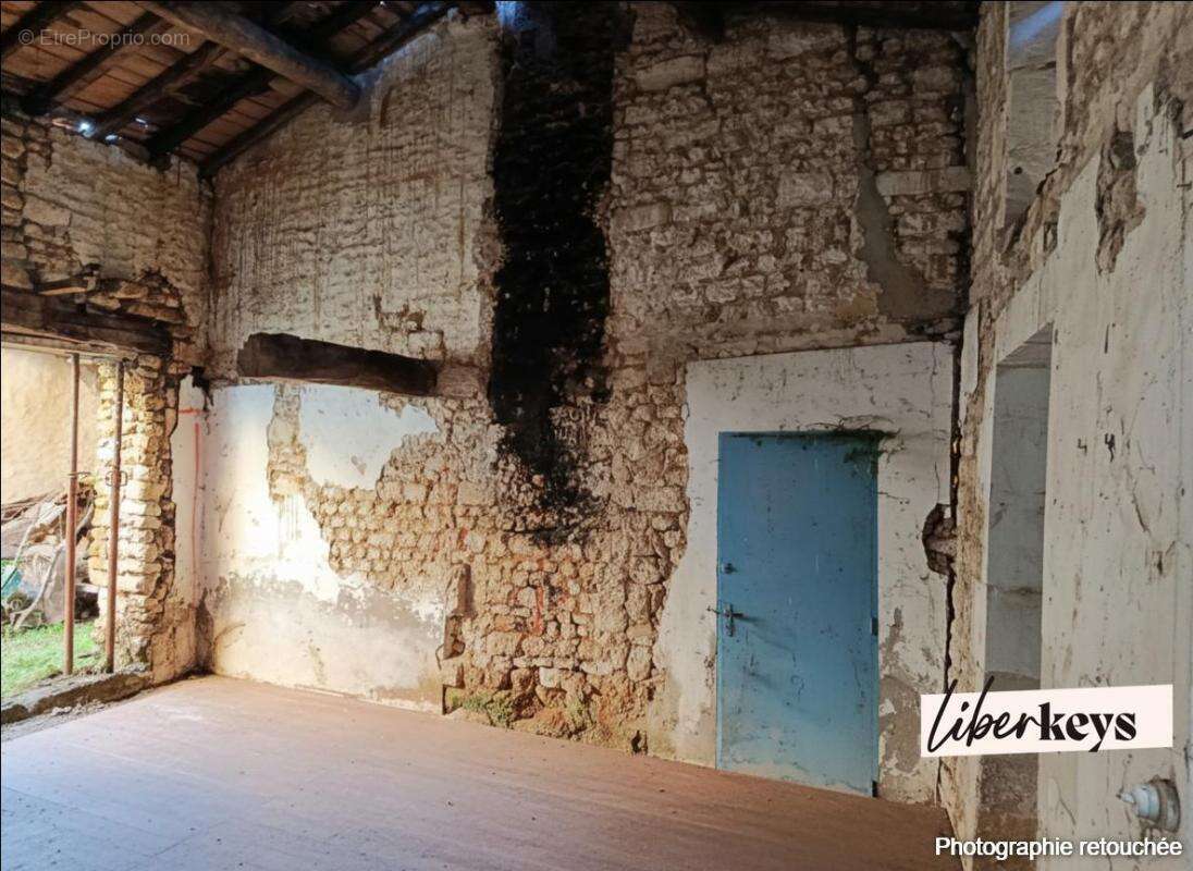 Maison à SAINT-GEORGES-DES-COTEAUX