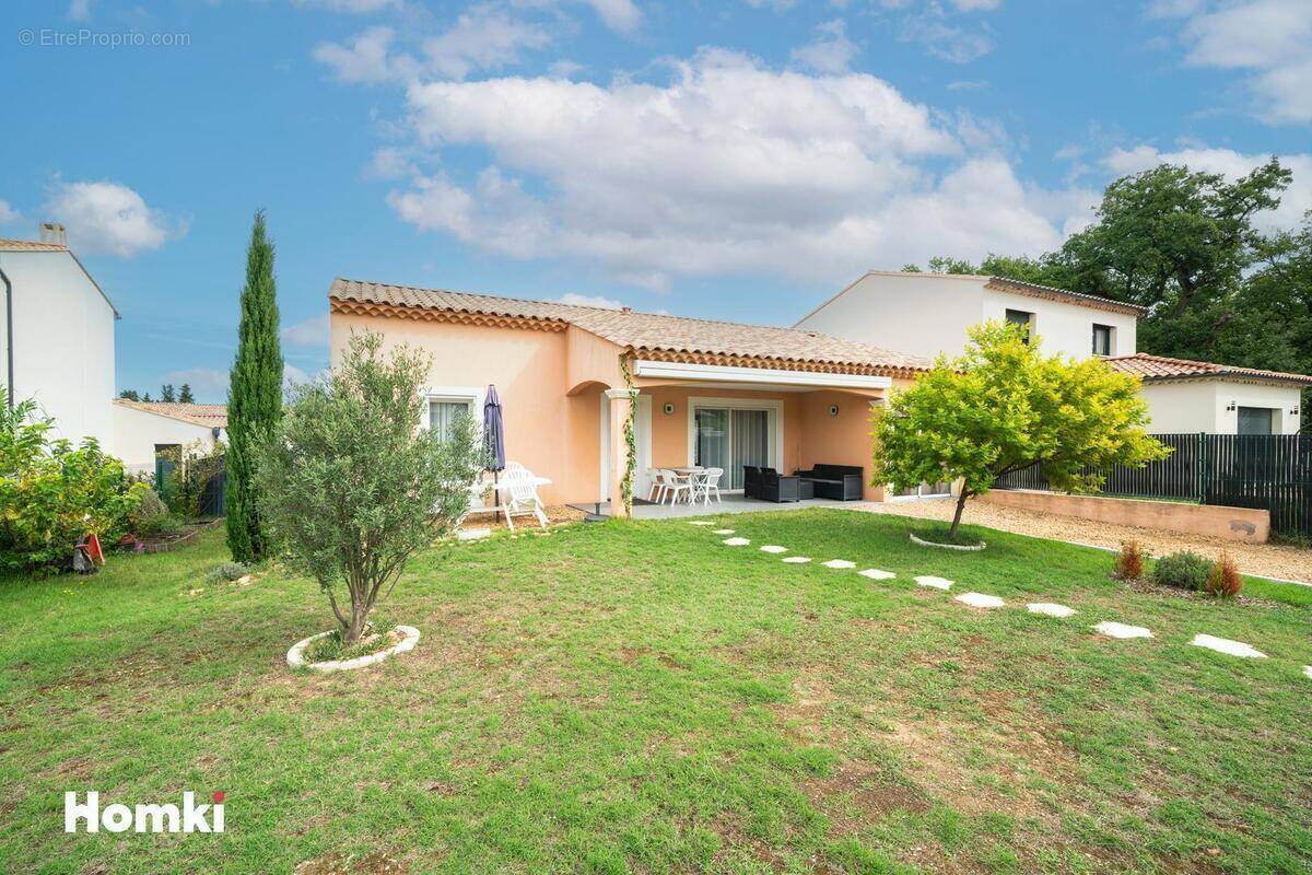 Maison à SAINT-VICTOR-LA-COSTE