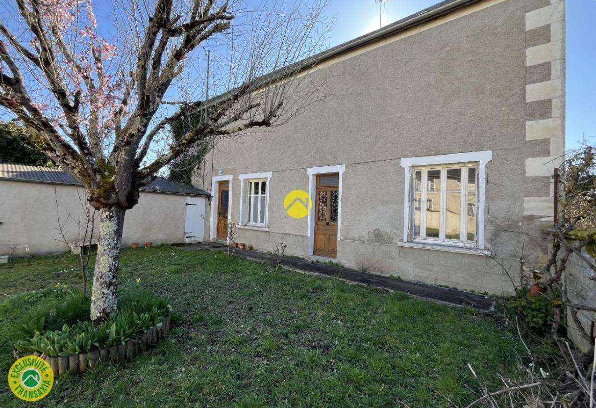 Maison à MAREUIL-SUR-ARNON