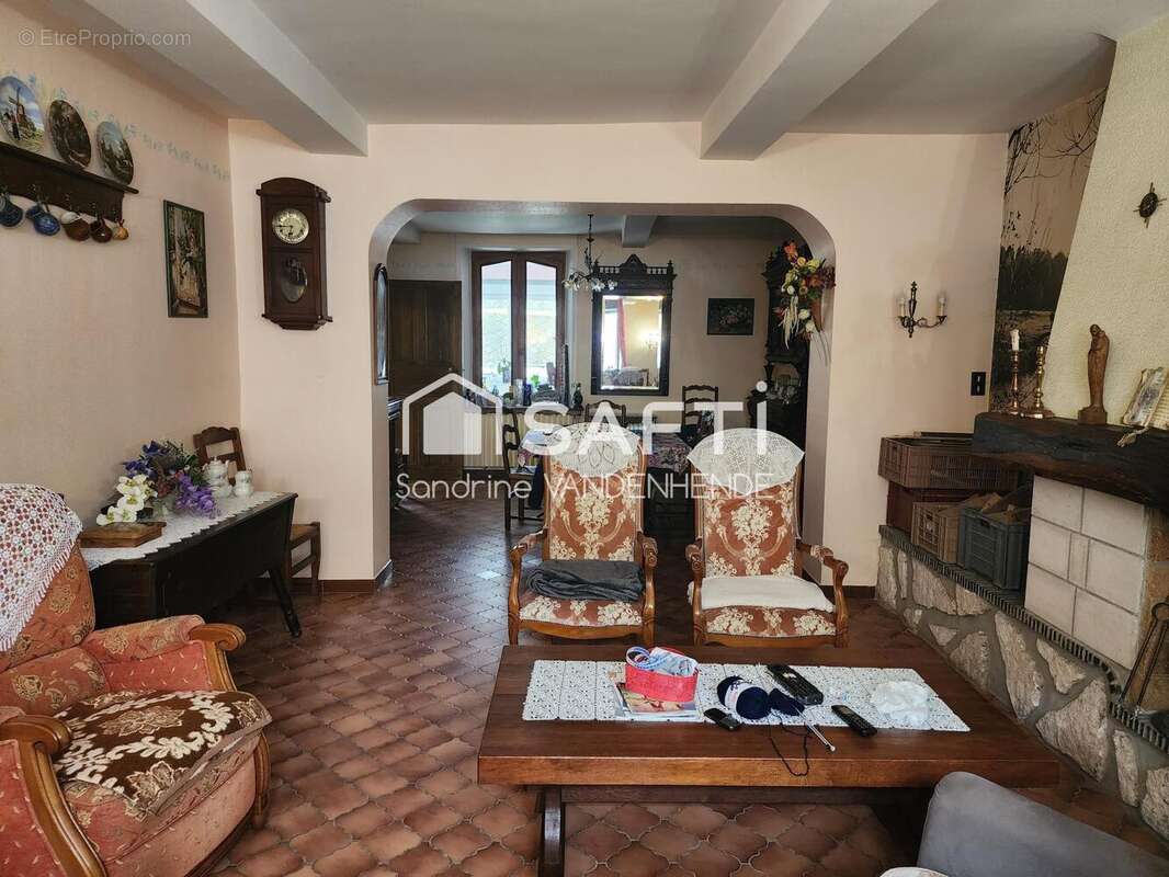 Photo 4 - Maison à ETREAUPONT