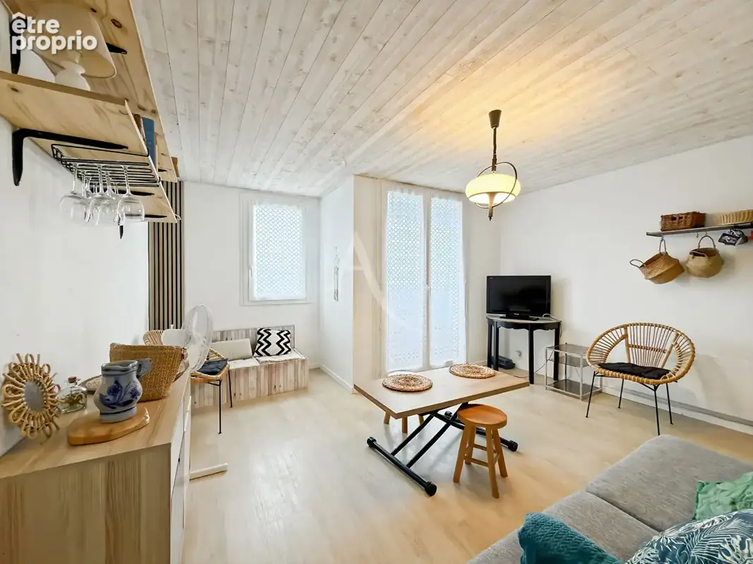 Appartement de type 2 entièrement rénové avec goût ! - photo 2